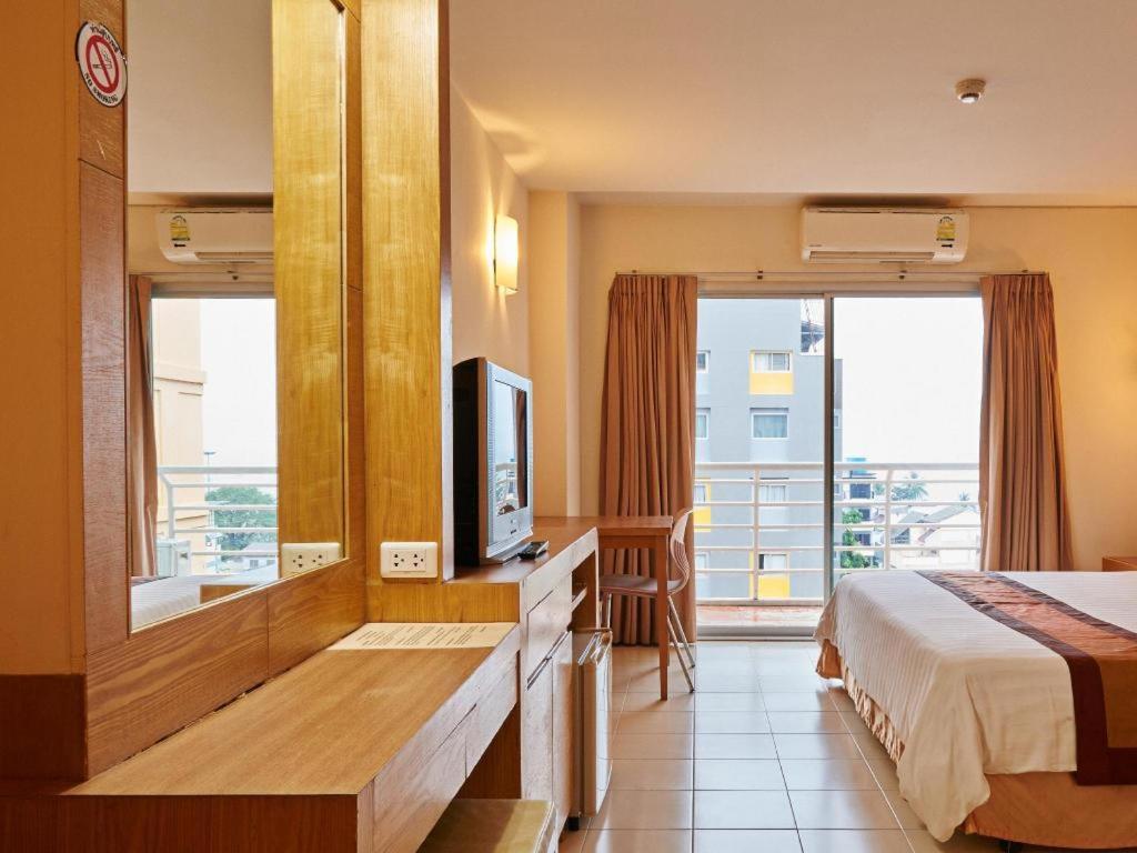 Eastiny Plaza hotel