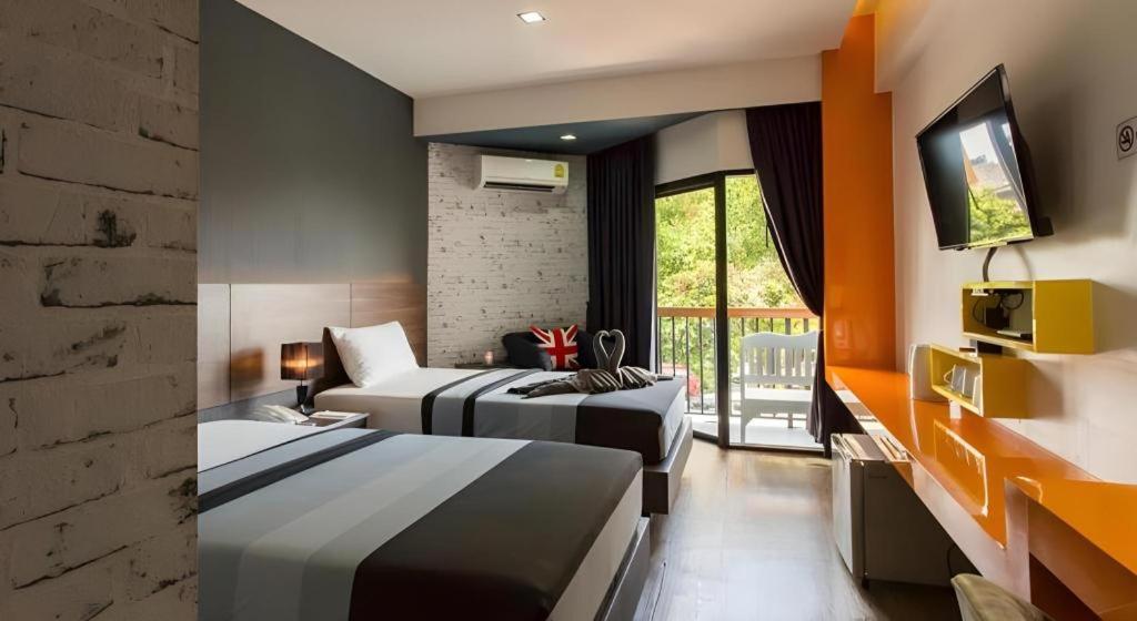 The Loft Seaside Sriracha Hotel