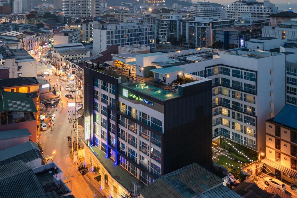Holiday Inn Express Pattaya Central by IHG Holiday Inn Express Pattaya Central by IHG