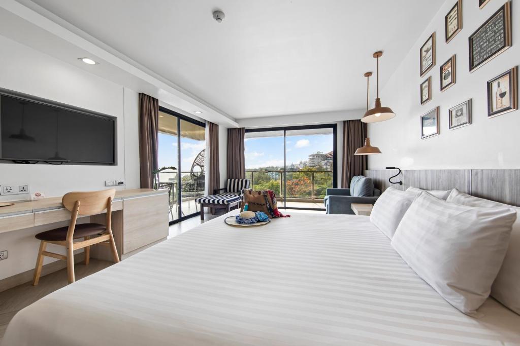 Golden Tulip Pattaya Beachfront Resort Golden Tulip Pattaya Beachfront Resort