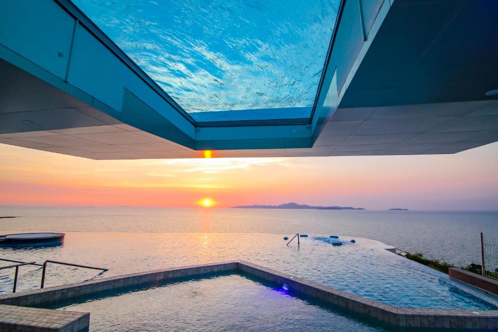 Royal Cliff Beach Hotel Pattaya Royal Cliff Beach Hotel Pattaya