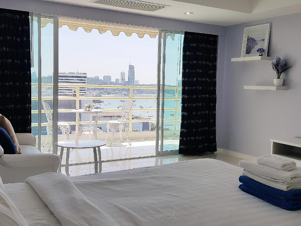 View Talay 6 Pattaya Beach by CANDO View Talay 6 Pattaya Beach by CANDO