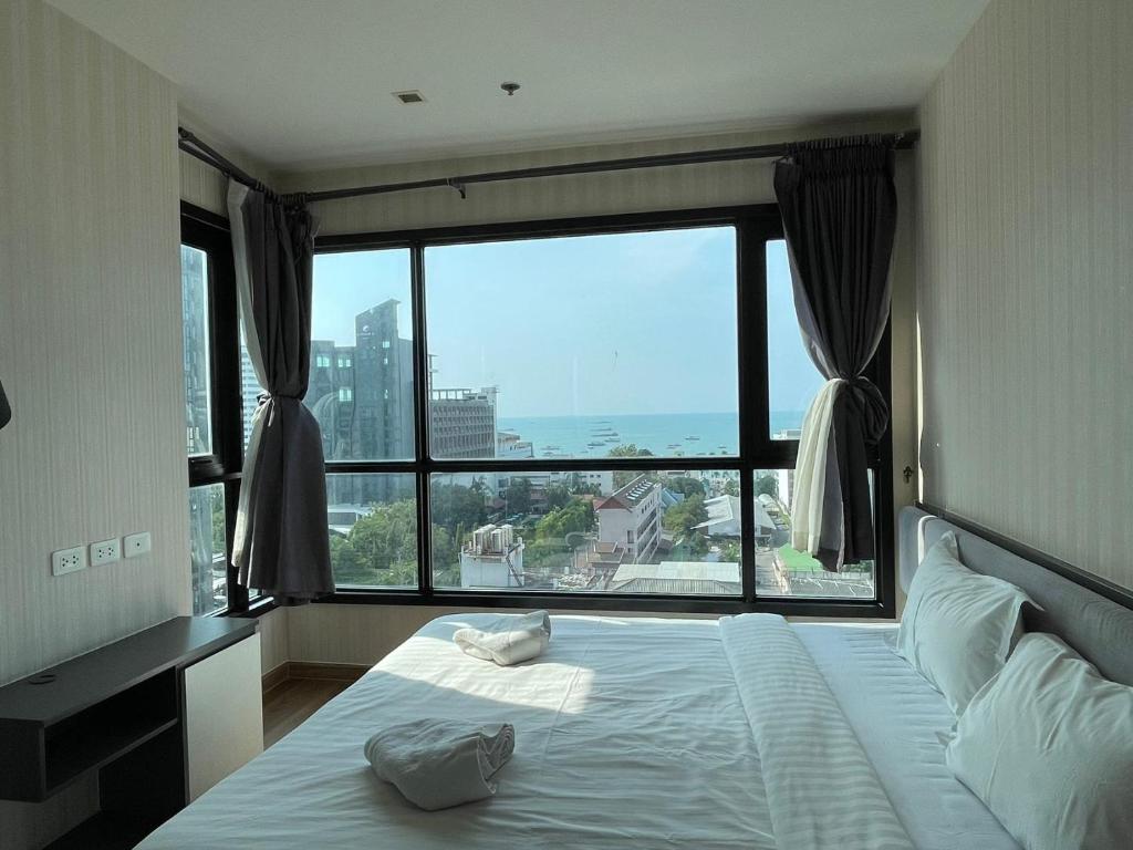 The Base Central Pattaya by Adam The Base Central Pattaya by Adam