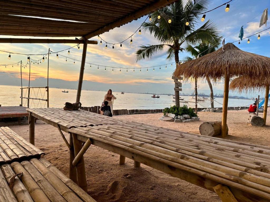 Golden Dragon Beach Resort Pattaya (Bang Lamung) Golden Dragon Beach Resort Pattaya (Bang Lamung)