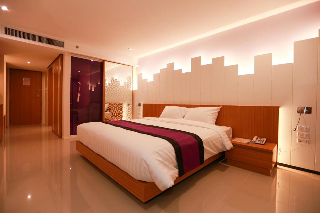 The Whisper Hotel The Whisper Hotel