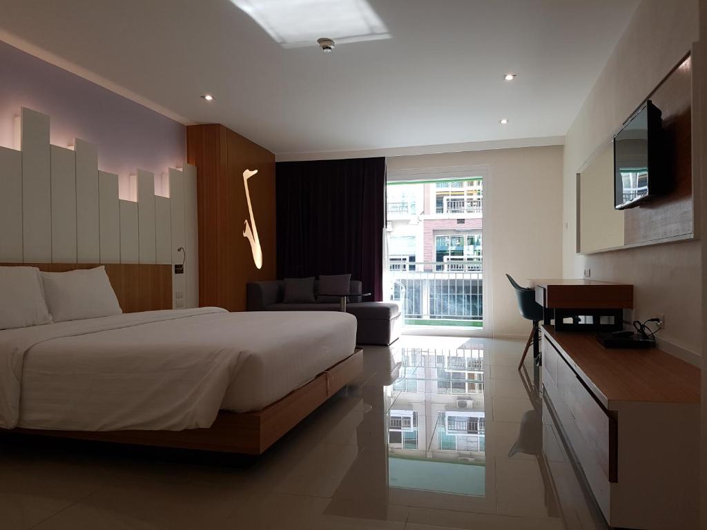 The Whisper Hotel The Whisper Hotel
