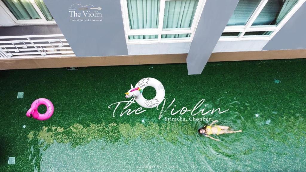 The Violin - Sriracha The Violin - Sriracha