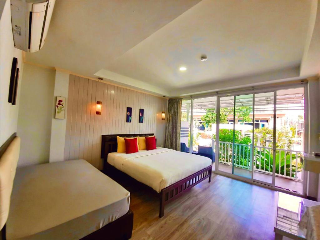 Koh Larn Riviera