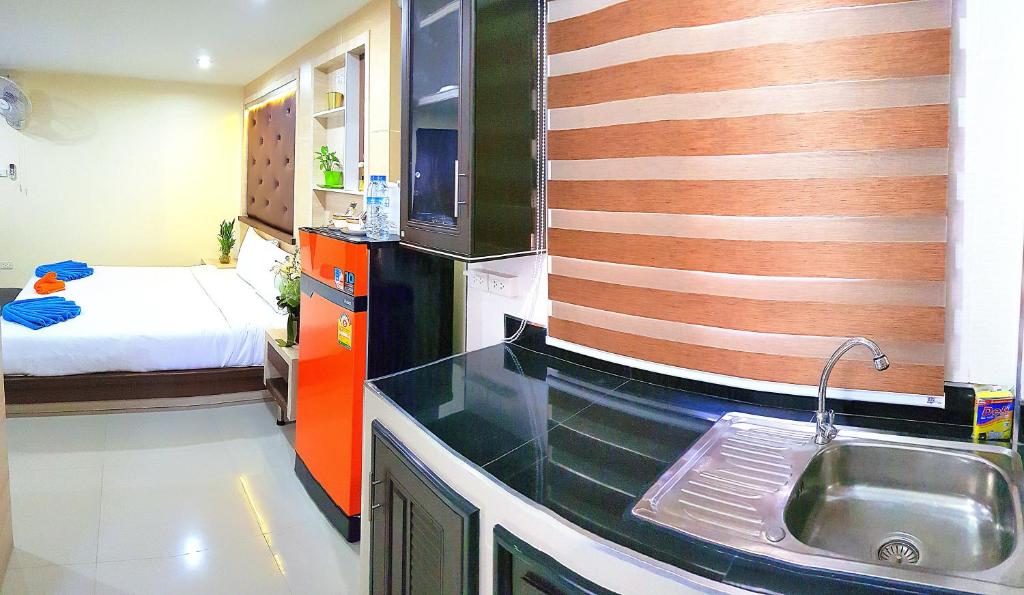 Walking Street Residence - Boutique Suites near the Beach & Walking Street