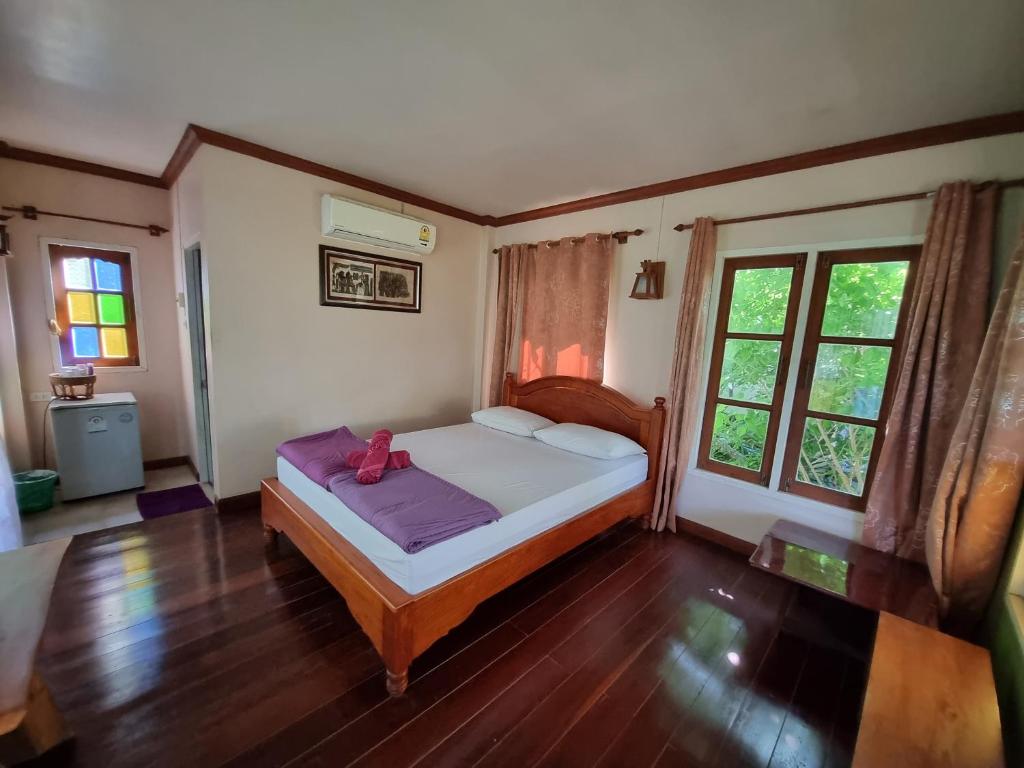 Hello Sichang Bungalow Hello Sichang Bungalow