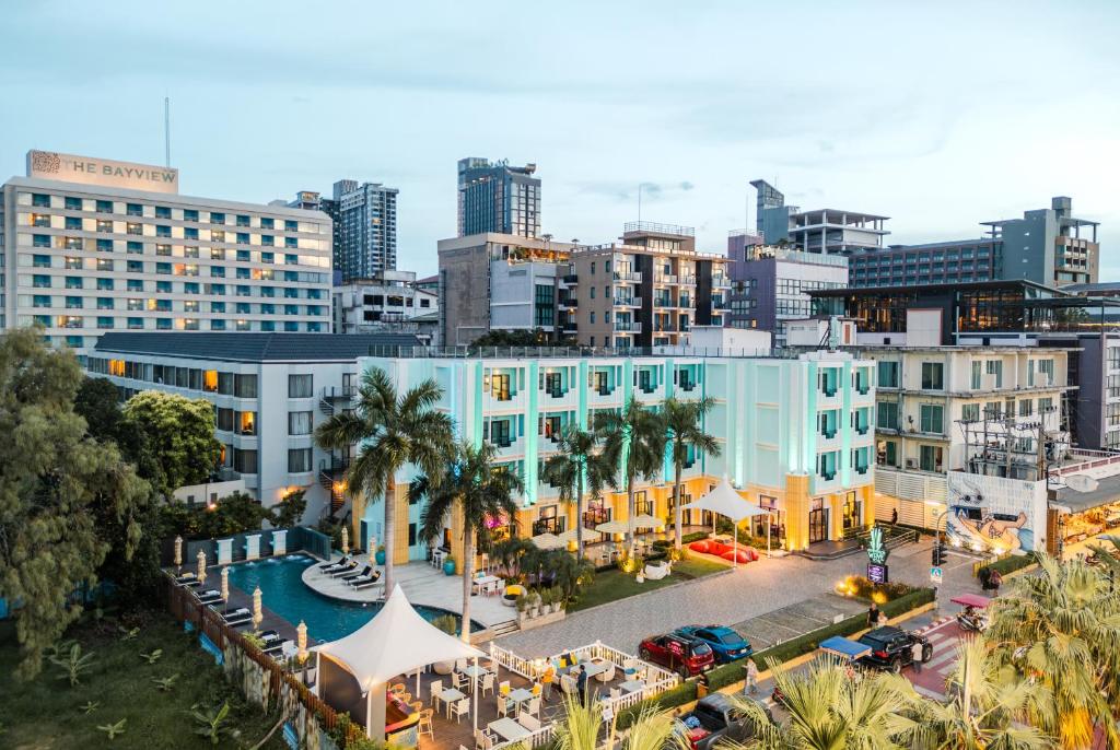 Wave Hotel Pattaya Wave Hotel Pattaya