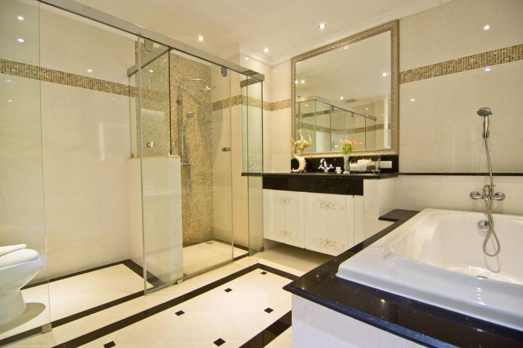 LK Miracle Suite - SHA Extra Plus LK Miracle Suite - SHA Extra Plus