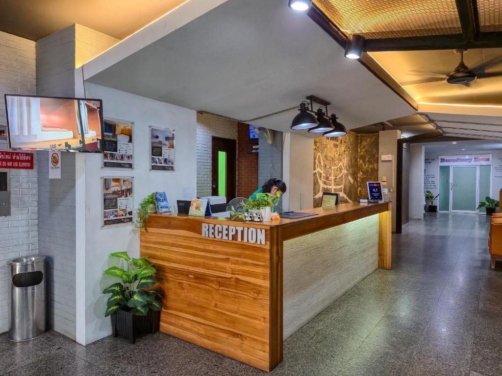 18 Coins Budget Hotel 18 Coins Budget Hotel