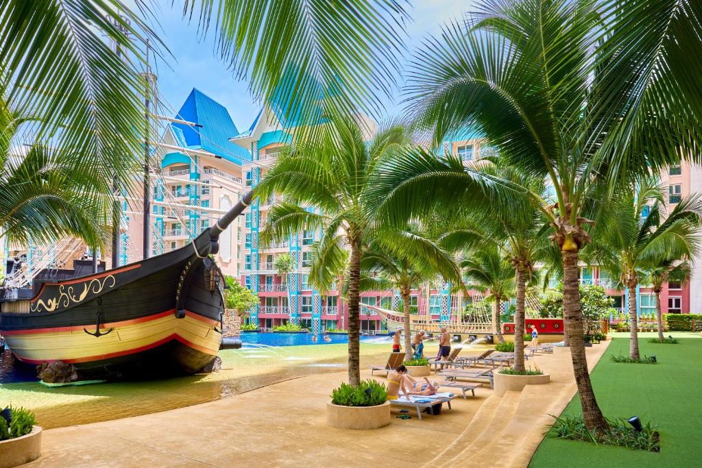Grande Carribean l Guest Friendly l Luxury views & service Grande Carribean l Guest Friendly l Luxury views & service