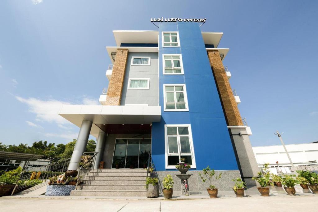 OYO 350 Mae Saeng Place OYO 350 Mae Saeng Place