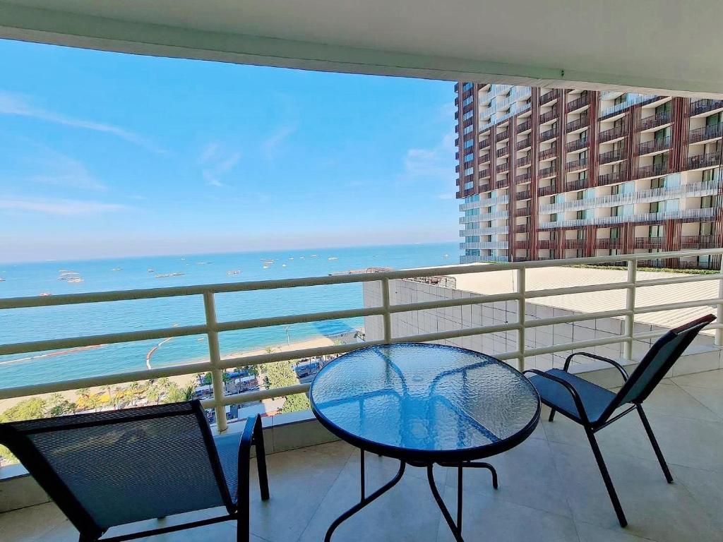 View Talay 6 Pattaya Beach by Anatolia Condo Suite View Talay 6 Pattaya Beach by Anatolia Condo Suite