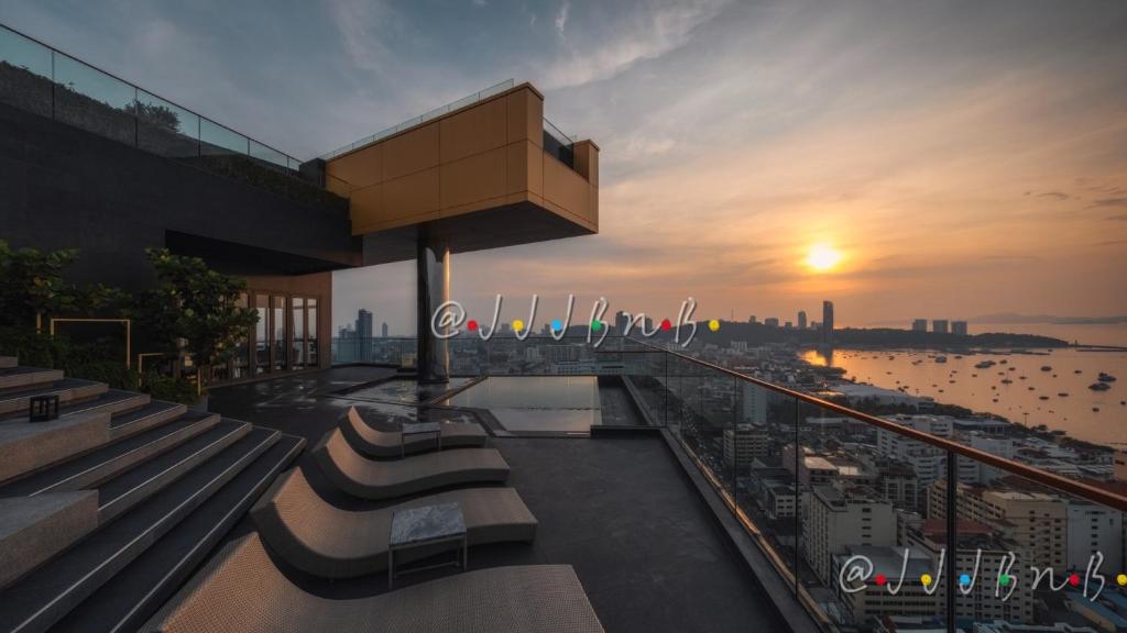 Edge Central Pattaya by JJJ