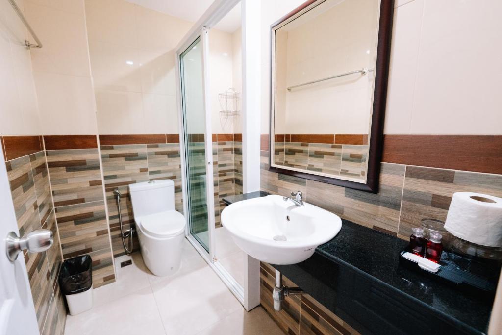 REGENTA CENTRAL RESIDENCY REGENTA CENTRAL RESIDENCY