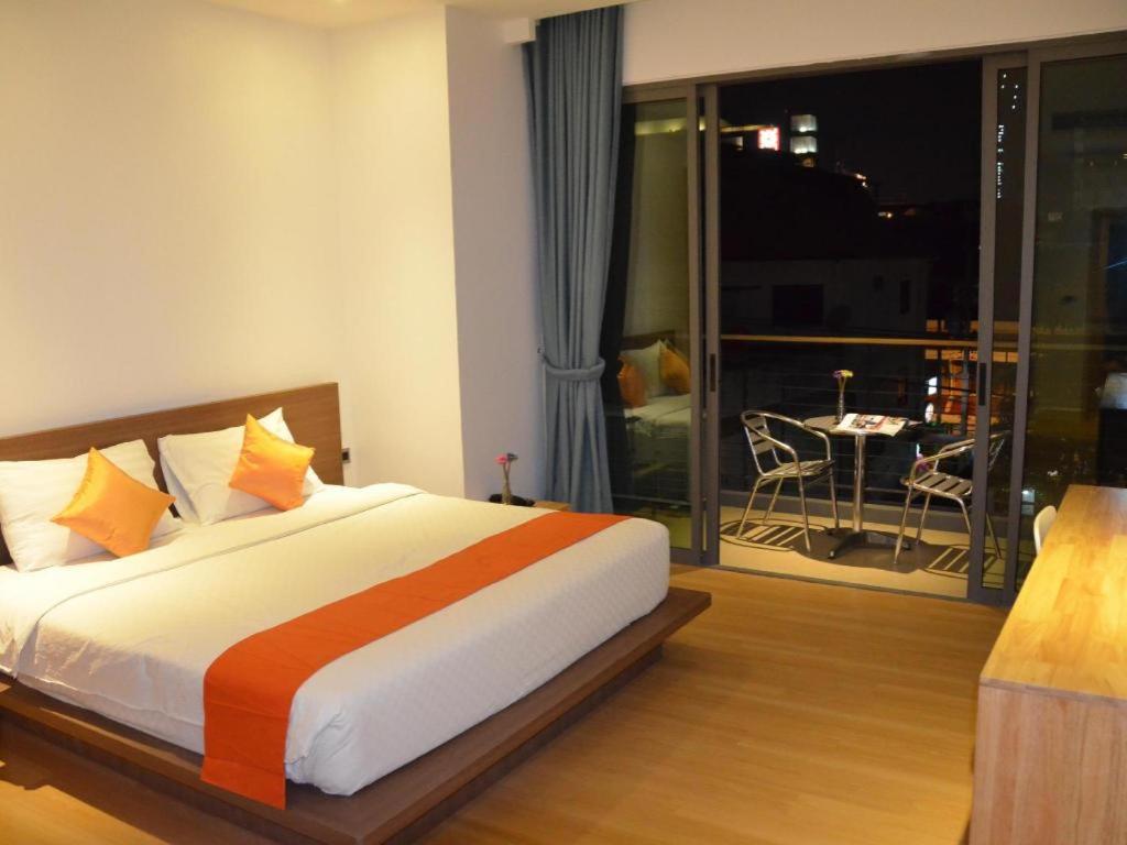 The Scenery City Hotel