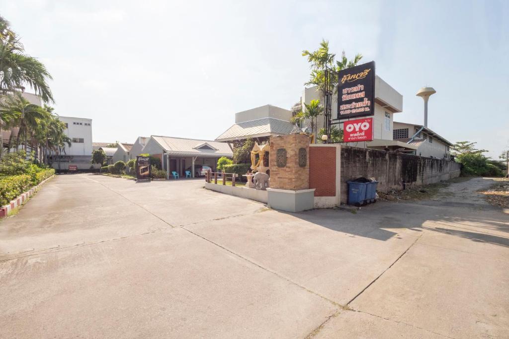OYO 75382 Chonburi Hotel OYO 75382 Chonburi Hotel