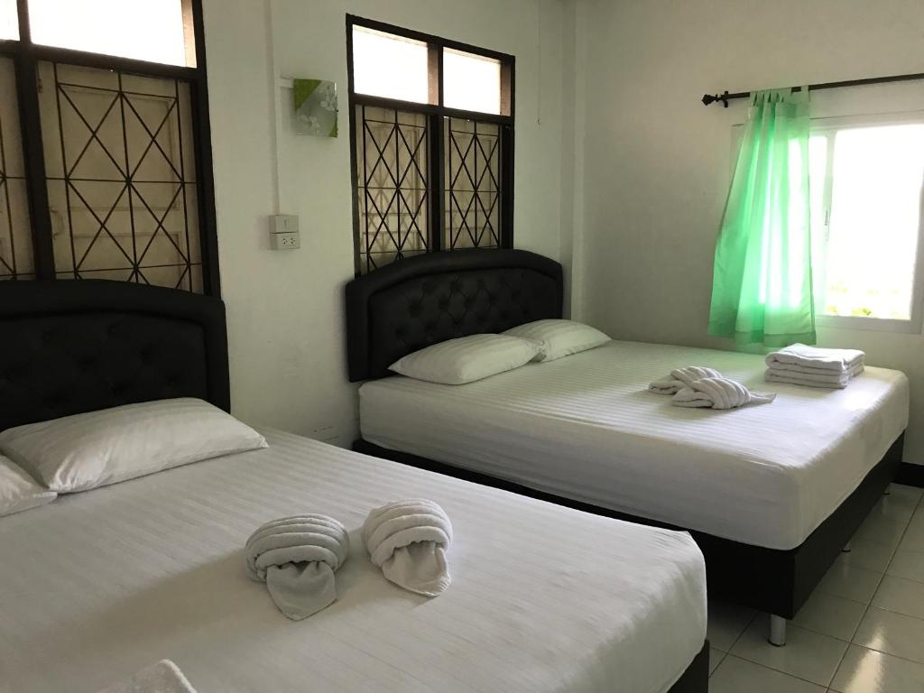 Rubtawan Sichang Resort