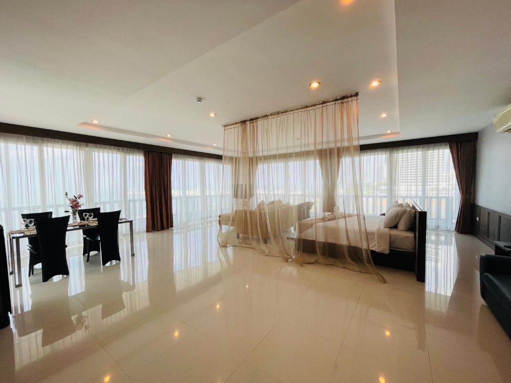 The Sand Beach Pattaya The Sand Beach Pattaya