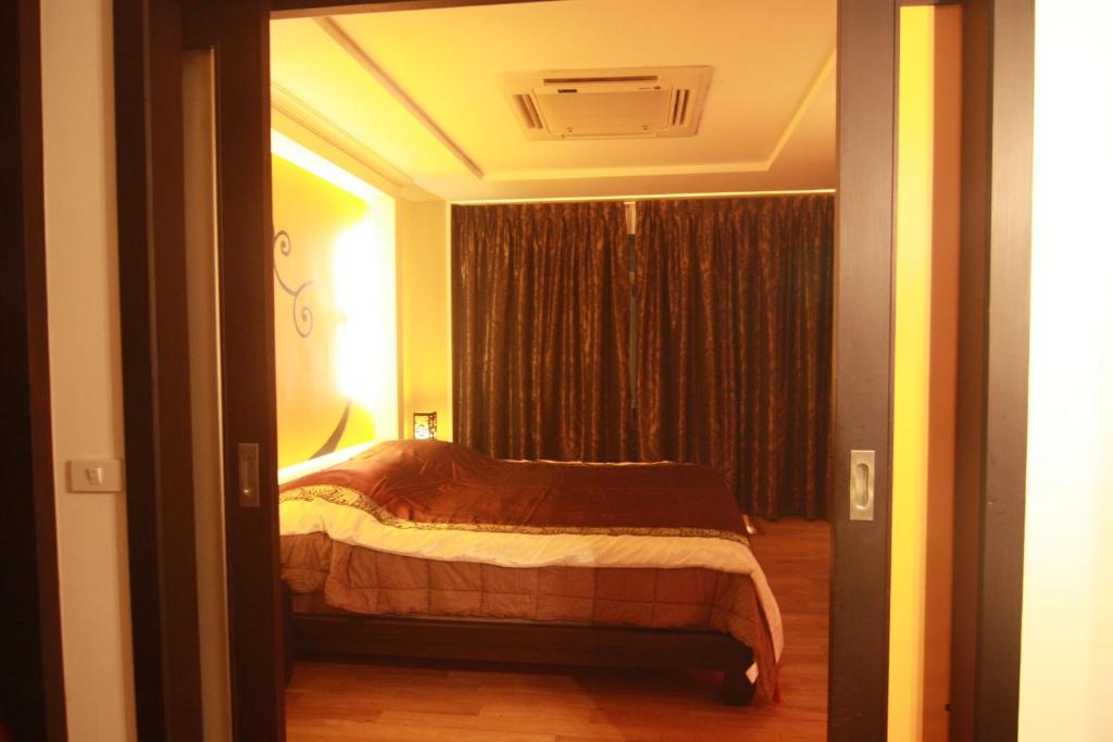 Room 6 pattaya tower