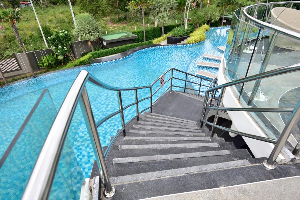 Delmare Beachfront Bangsaray Premium Condominium Delmare Beachfront Bangsaray Premium Condominium