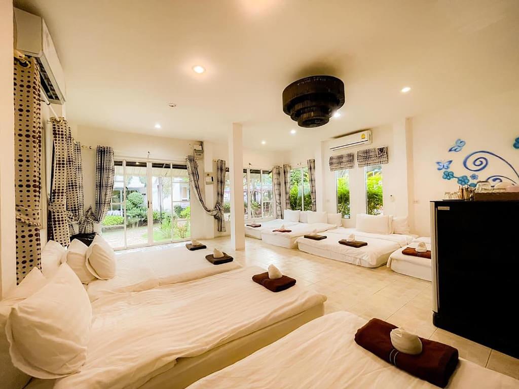 The Light House Resort - Kohlarn เดอะไลท์เฮ้าส์รีสอร์ท เกาะล้าน The Light House Resort - Kohlarn เดอะไลท์เฮ้าส์รีสอร์ท เกาะล้าน