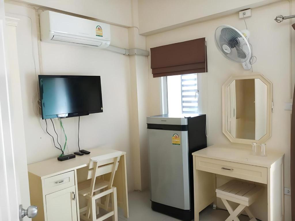 Ban Rim Lay Bangsaen Hotel.