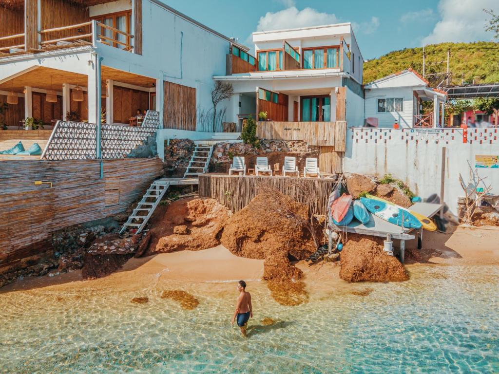 Akina Beach Resort KohLarn อกินะบีช รีสอร์ทเกาะล้าน Akina Beach Resort KohLarn อกินะบีช รีสอร์ทเกาะล้าน