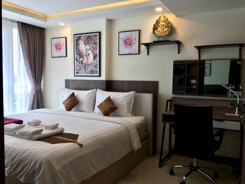 Luxury Business Suits in Grand Avenue by Pattaya City Estates