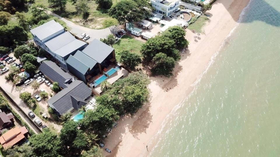 Dojo poolvilla beach resort - private beach villa- Dojo poolvilla beach resort - private beach villa-