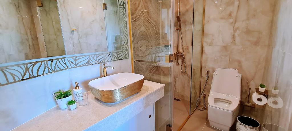 Pattaya Seaview Beachfront Skypool Copacabana Jomtien Condo