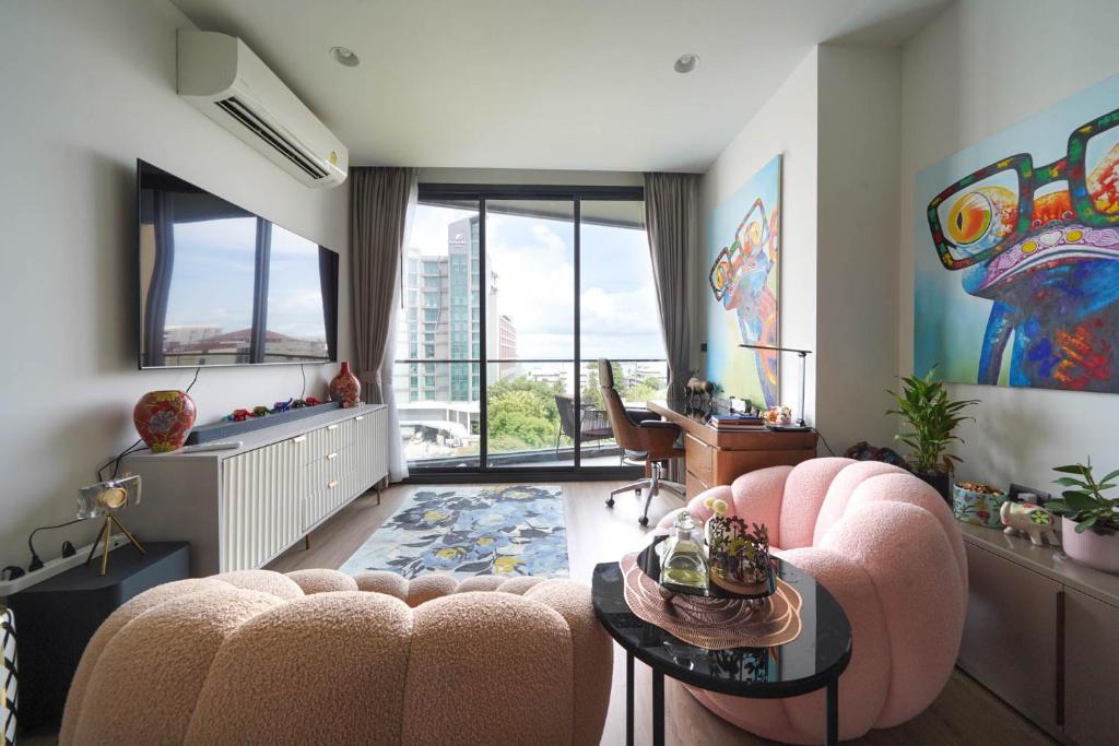 EDGE Central Pattaya 2bdrm Balcony Ocean View EDGE Central Pattaya 2bdrm Balcony Ocean View