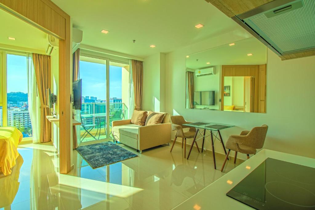 SUITE APARTMENT in CITY GARDEN TOWER Pool, Sauna & Gym 1 Km From Walking Street SUITE APARTMENT in CITY GARDEN TOWER Pool, Sauna & Gym 1 Km From Walking Street