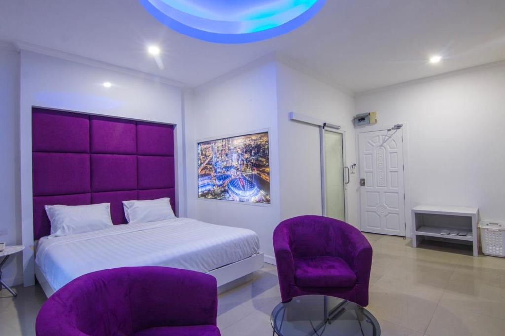 Titanic Residence-7 minute walk to the Beach Titanic Residence-7 minute walk to the Beach