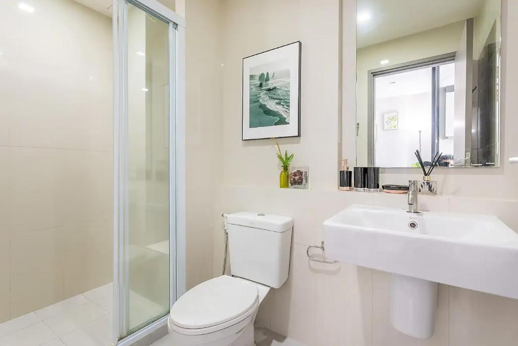 Central Pattaya Fully Equipped Condo Next to Beach Central Pattaya Fully Equipped Condo Next to Beach