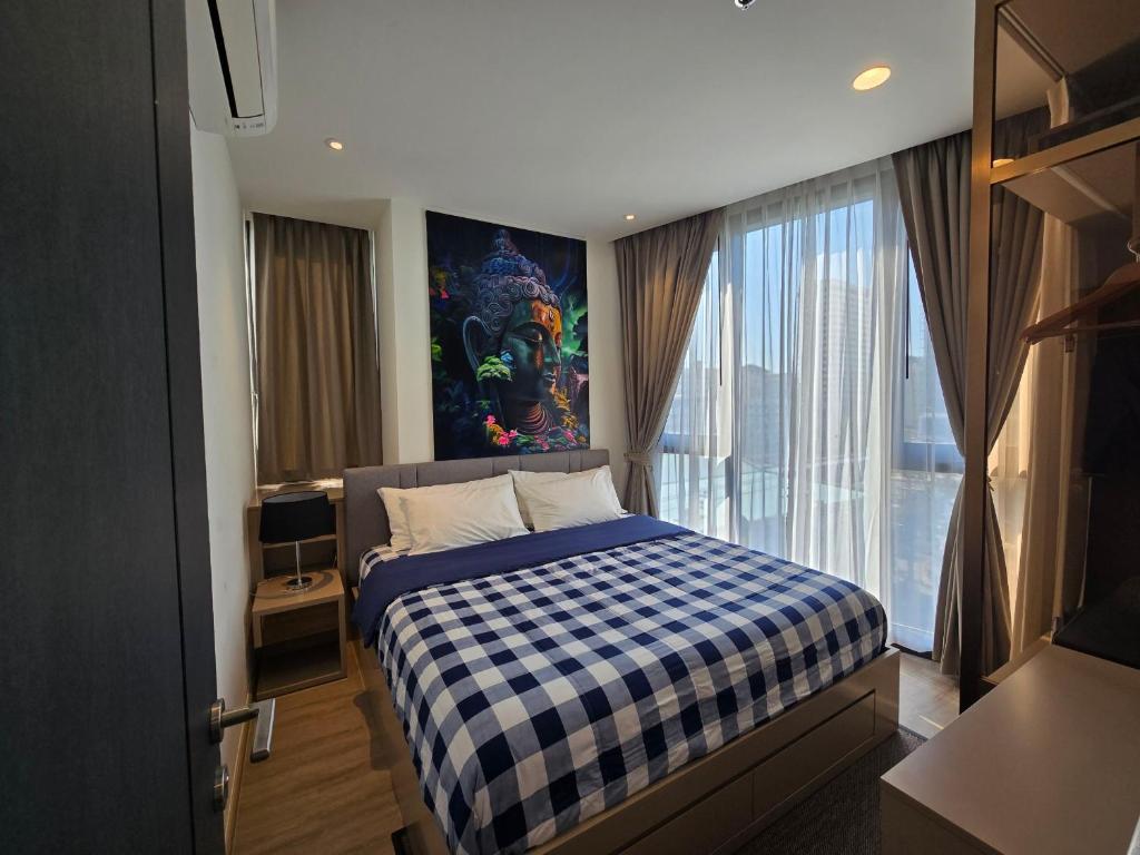 EDGE Central Pattaya 2bdrm Balcony View EDGE Central Pattaya 2bdrm Balcony View