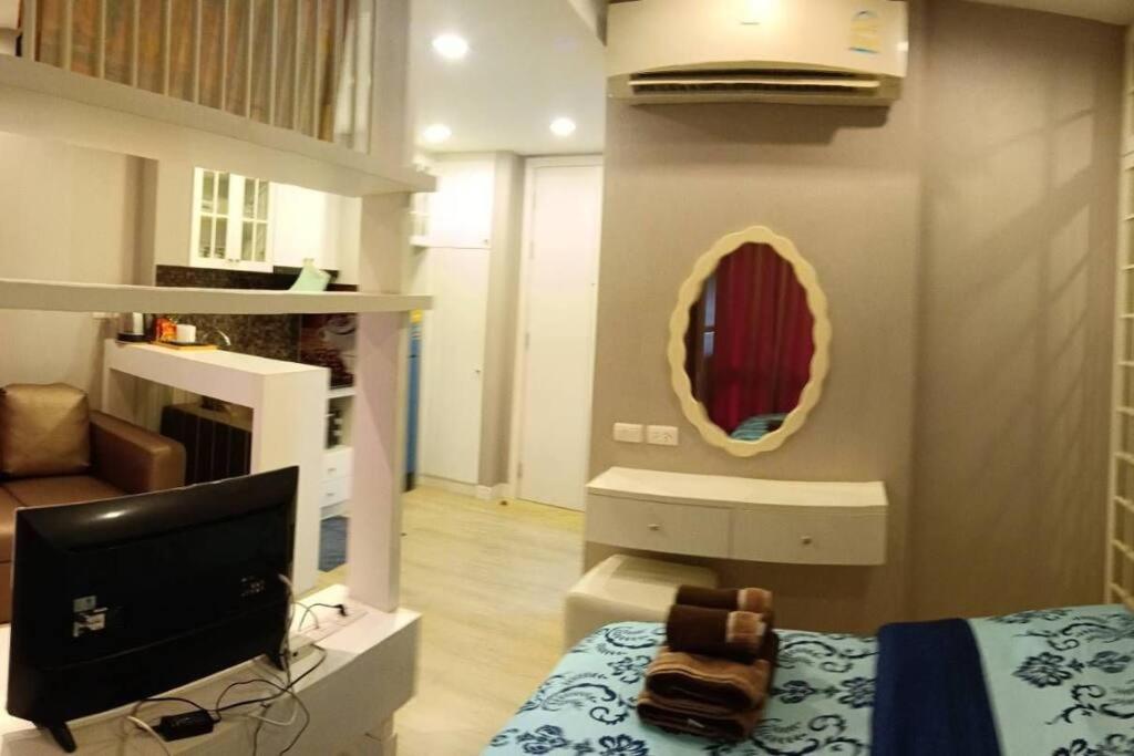 Fluffy bed and seaview @Bangsaen Fluffy bed and seaview @Bangsaen