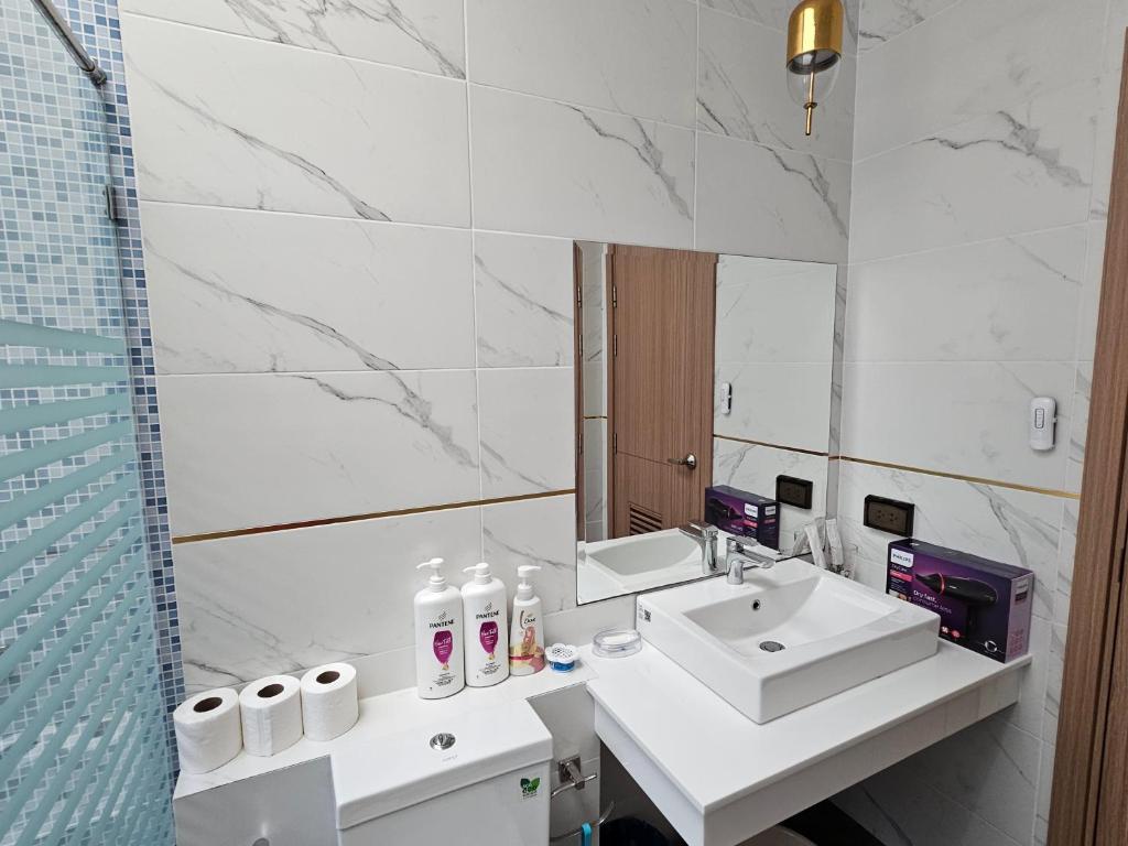 Big swimming pool garden villa 私家泳池花园豪华别墅 Big swimming pool garden villa 私家泳池花园豪华别墅