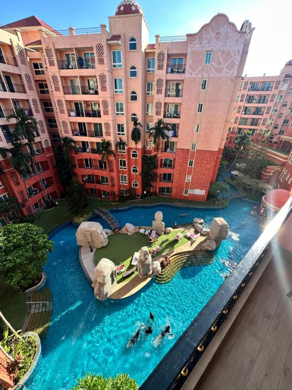 Seven Seas Jomtien 6 floor pool view Seven Seas Jomtien 6 floor pool view