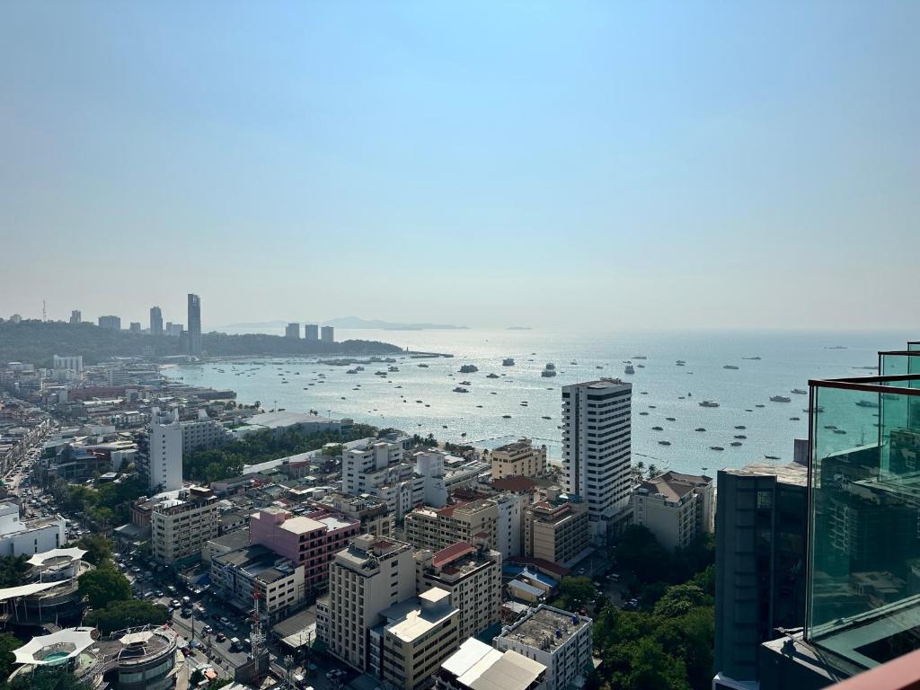 EDGE CENTRAL Pattaya EDGE CENTRAL Pattaya