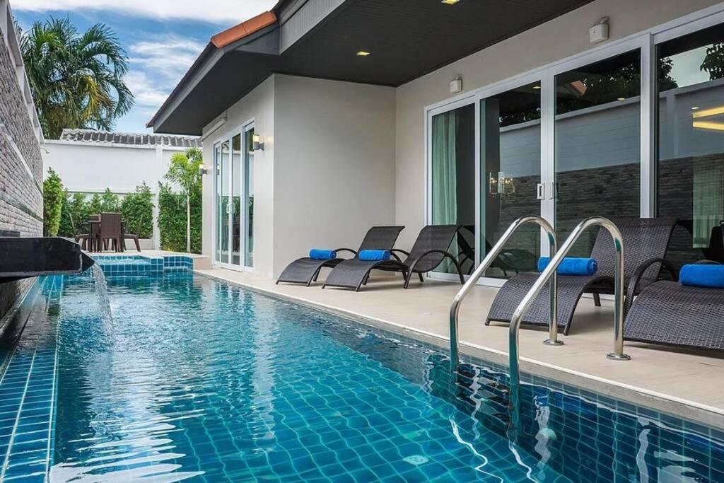 The time poolvilla (C01)