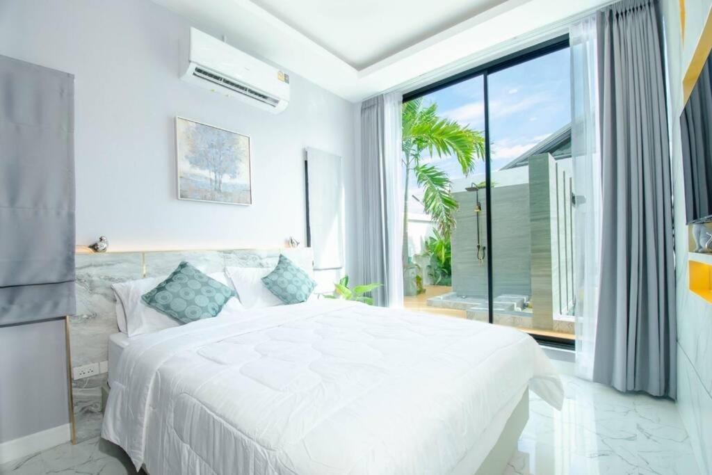 Phirom pool villa pattaya Phirom pool villa pattaya