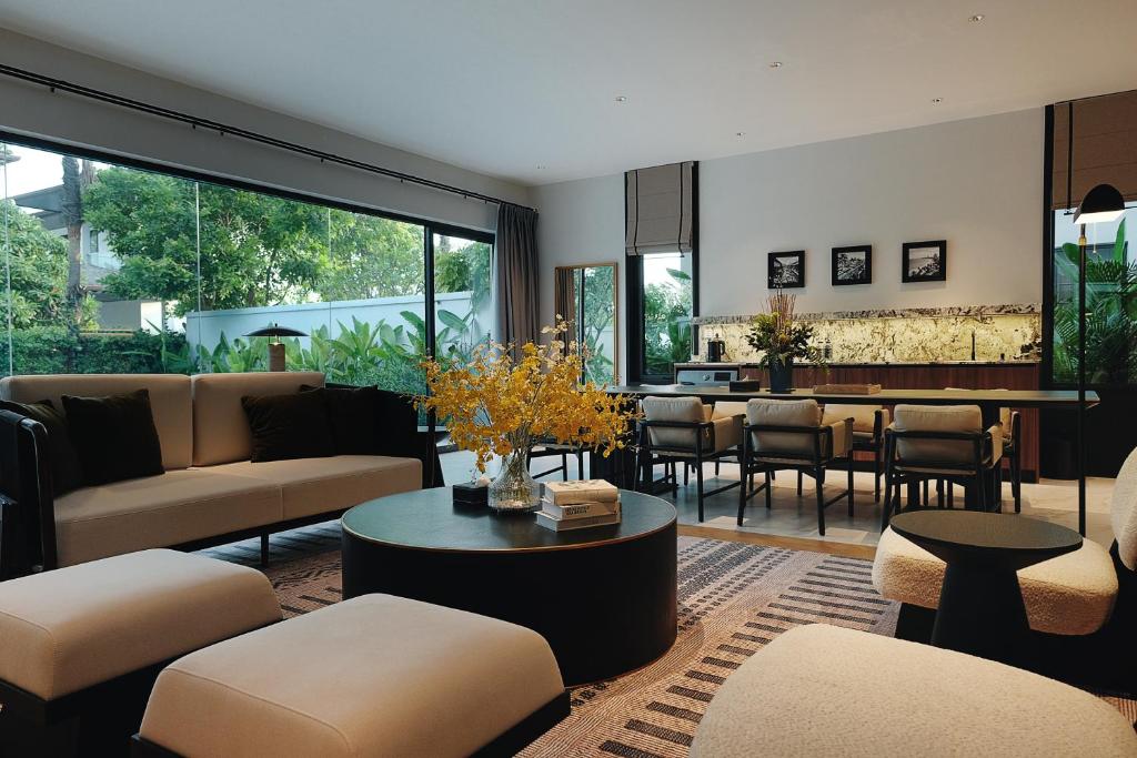 Argo Pattaya Resort and Villas