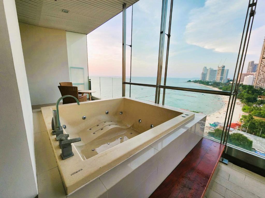 Premium Oceanview Condominium Premium Oceanview Condominium