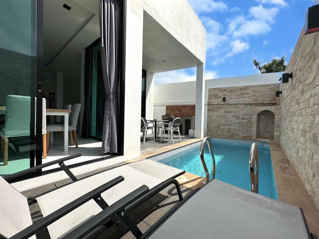 CHATEAU DALE POOL VILLA 177 nearby WALKING STREET CHATEAU DALE POOL VILLA 177 nearby WALKING STREET
