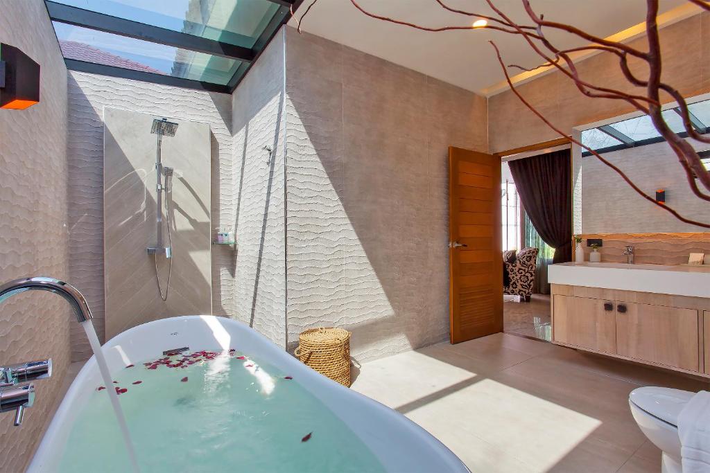 Stylish 2-Villa Combination by Hi At Home Stylish 2-Villa Combination by Hi At Home