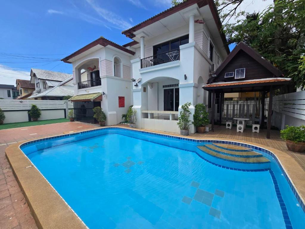 Cozy houes private pool pattaya Cozy houes private pool pattaya